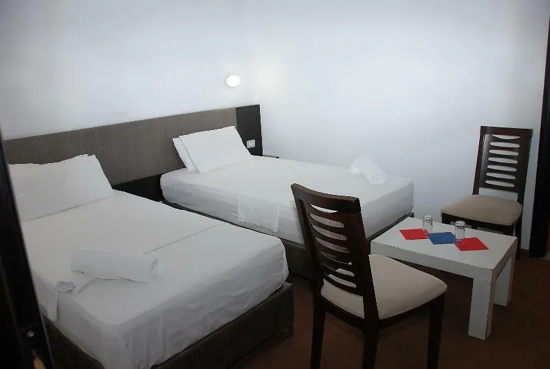 ****  Hotel Strora Sarandë Albánie