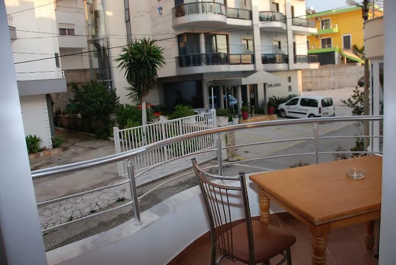 Hotel Strora Sarandë 4*,