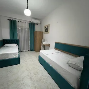 sisterhood-hostel-female-only.hotels-in-tirana.com/